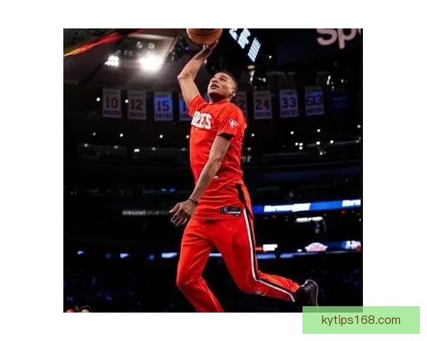 杰伦-格林：高强度持续输出助球队掌控比赛节奏