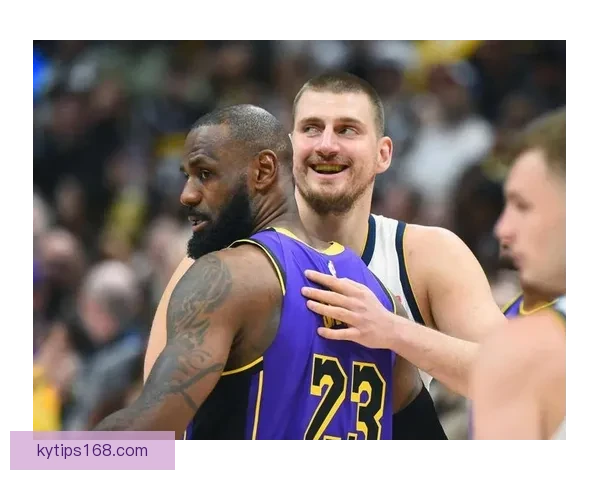 被NBA选中二十年后，他重返赛场再现传奇风采